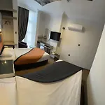 Hotel Nfk The House