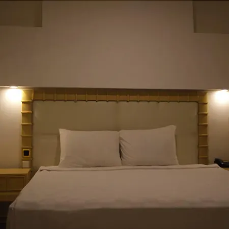 Hotel Nfk The House
